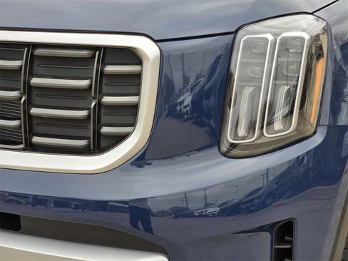 New 2025 Kia Telluride S image 6
