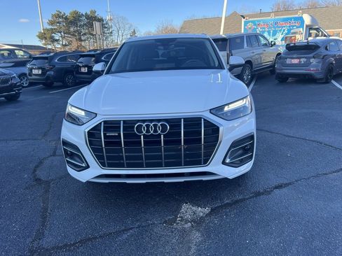 Used 2023 Audi Q5 2.0T Premium w/ Convenience Package image 4