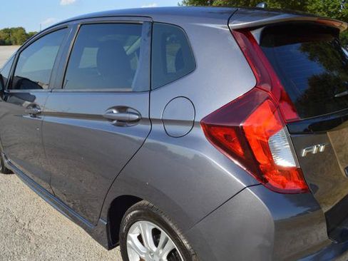 Used 2018 Honda Fit Sport image 5