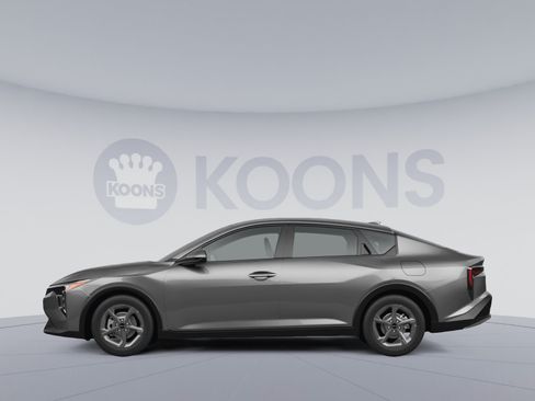 Used 2025 Kia K4 FWD image 2
