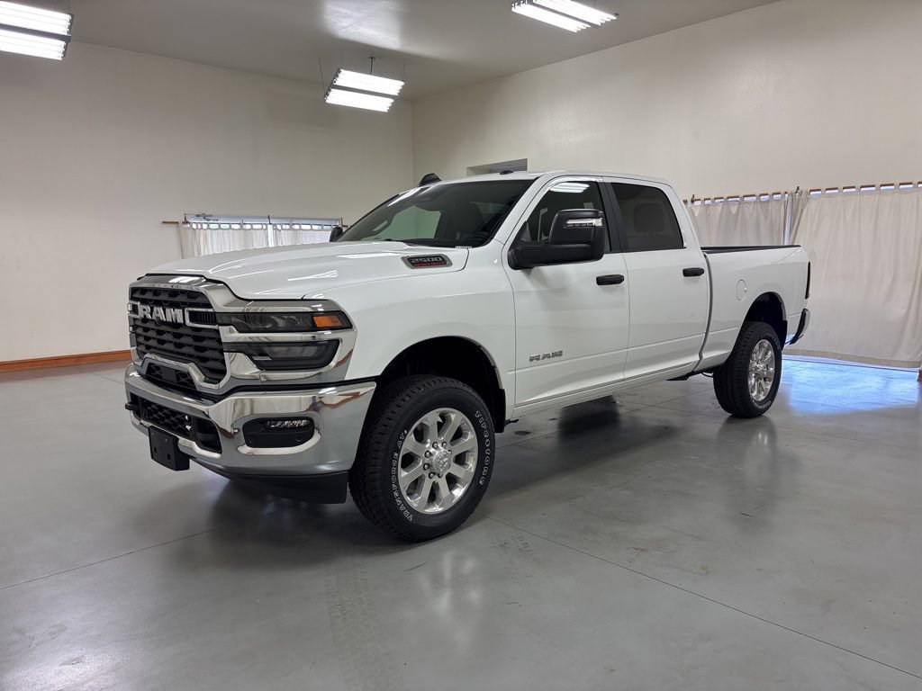 New 2026 RAM 2500 Big Horn AWD/4WD image 4