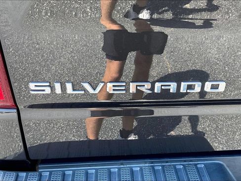 Used 2021 Chevrolet Silverado 1500 Custom RWD image 8