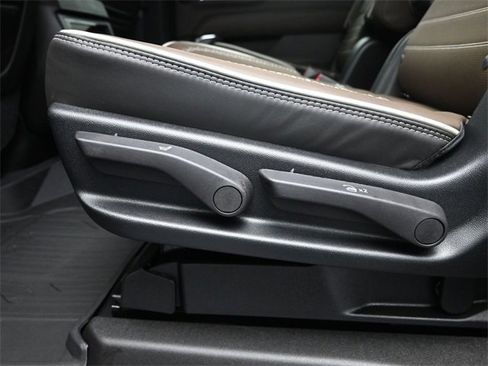 New 2026 GMC Yukon XL Denali Ultimate image 10