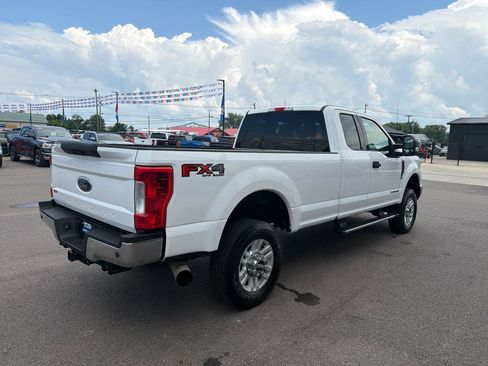 Used 2017 Ford F350 XLT w/ XLT Value Package AWD/4WD image 4