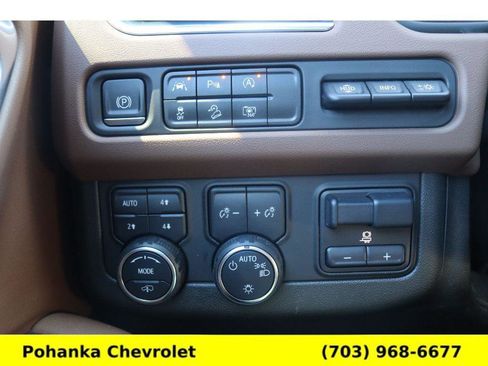 Certified 2024 Chevrolet Suburban High Country image 17