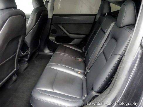 Used 2024 Tesla Model Y Long Range AWD/4WD image 14