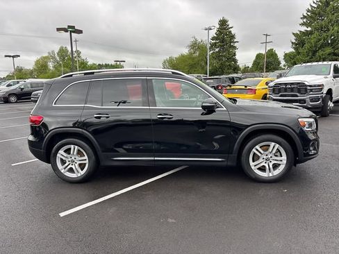 Used 2023 Mercedes-Benz GLB 250 4MATIC image 28