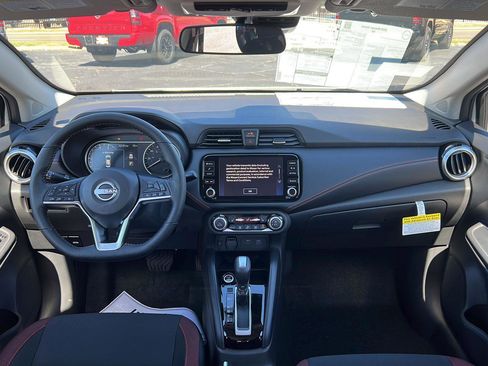 New 2025 Nissan Versa SR w/ Trunk Package image 15