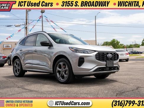 Used 2024 Ford Escape ST-Line AWD/4WD image 8