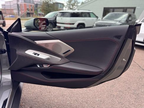 Used 2023 Chevrolet Corvette Stingray Premium Cpe w/ Z51 Performance Package RWD image 32