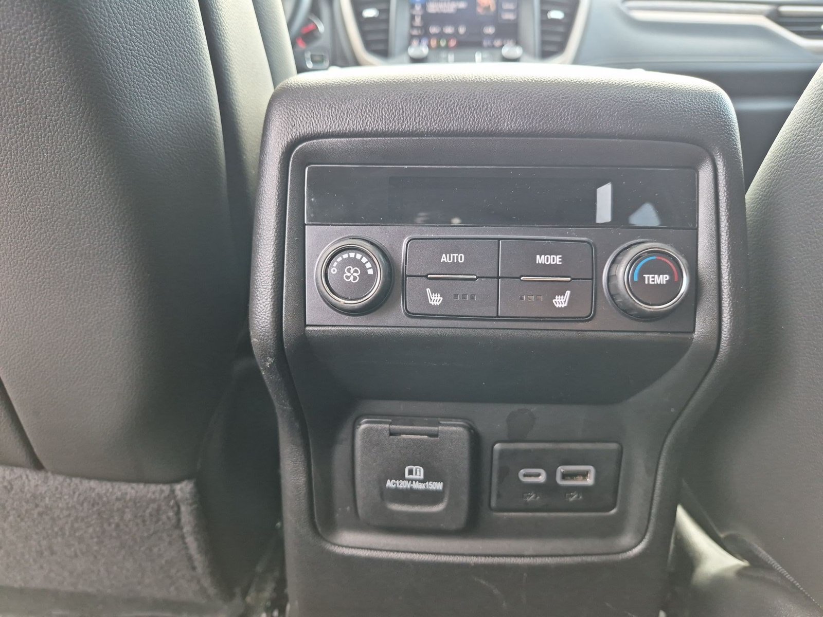 Certified 2023 GMC Acadia Denali w/ Denali Ultimate Package FWD image 22