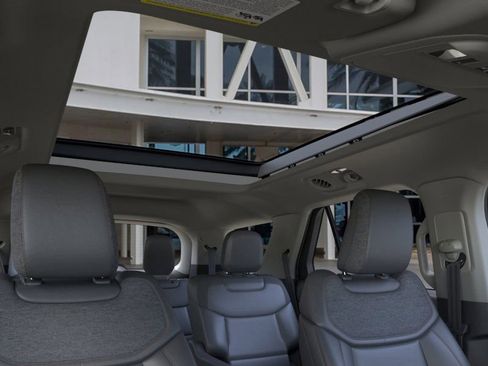 New 2026 Ford Explorer Active w/ Active Comfort Package image 22