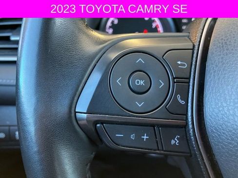Used 2023 Toyota Camry SE image 40
