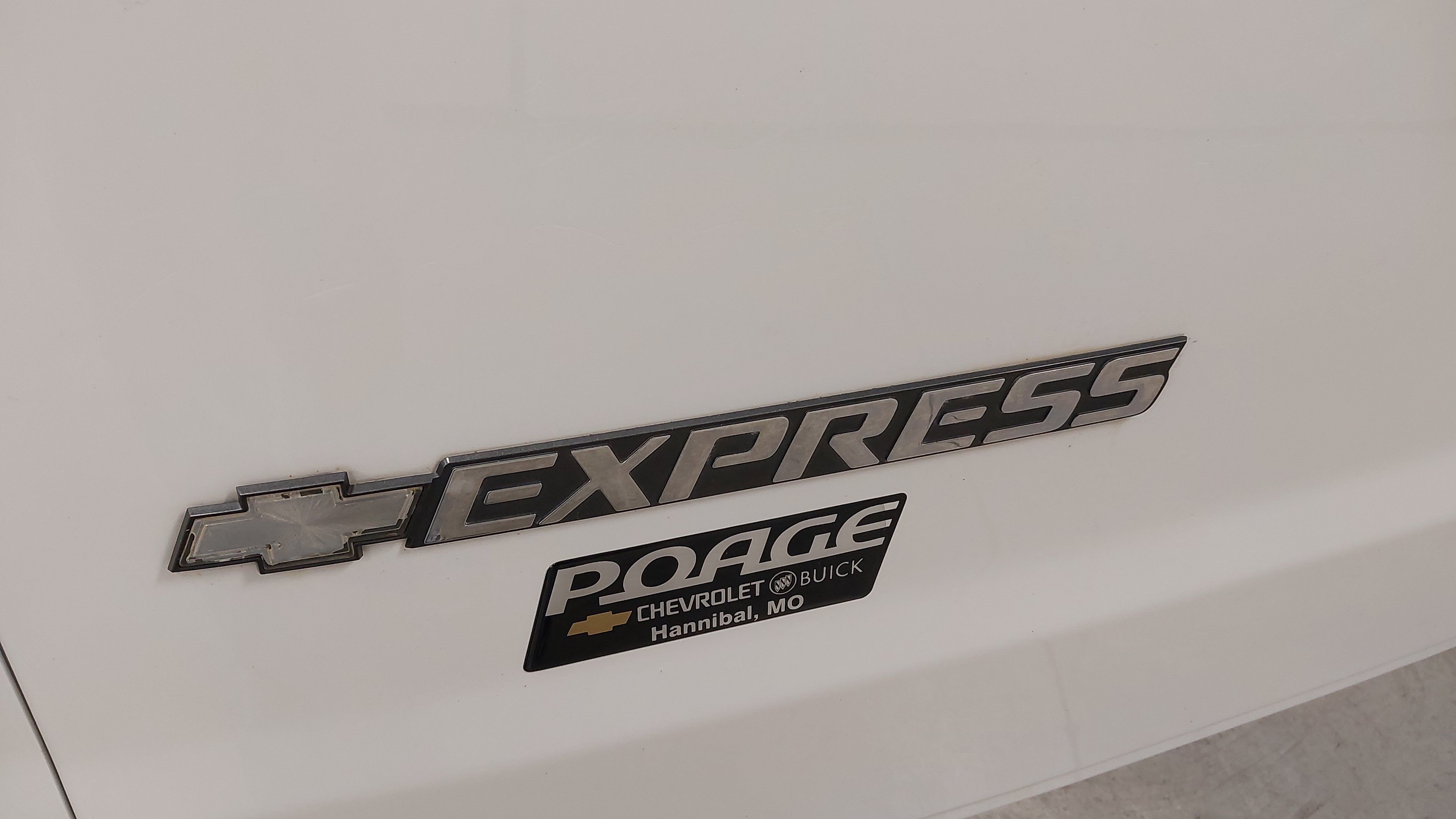 Used 2020 Chevrolet Express 2500 w/ Driver Convenience Package RWD image 31