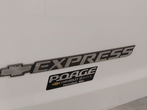 Used 2020 Chevrolet Express 2500 w/ Driver Convenience Package RWD image 31