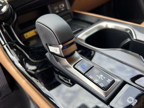 Used 2025 Lexus NX 250 FWD w/ Towing Package (2000 Lbs) image 20