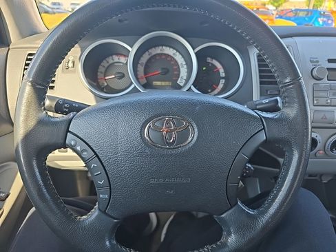 Used 2011 Toyota Tacoma 2WD Access Cab w/ SR5 Pkg #2 image 12