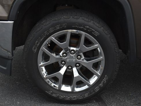 Used 2014 GMC Sierra 1500 SLT w/ SLT Crew Cab Value Package AWD/4WD image 9