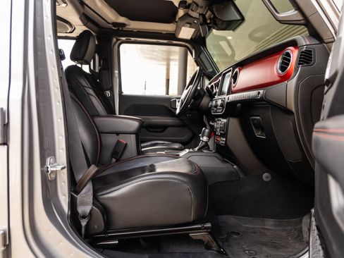 Used 2019 Jeep Wrangler Unlimited Rubicon AWD/4WD image 46