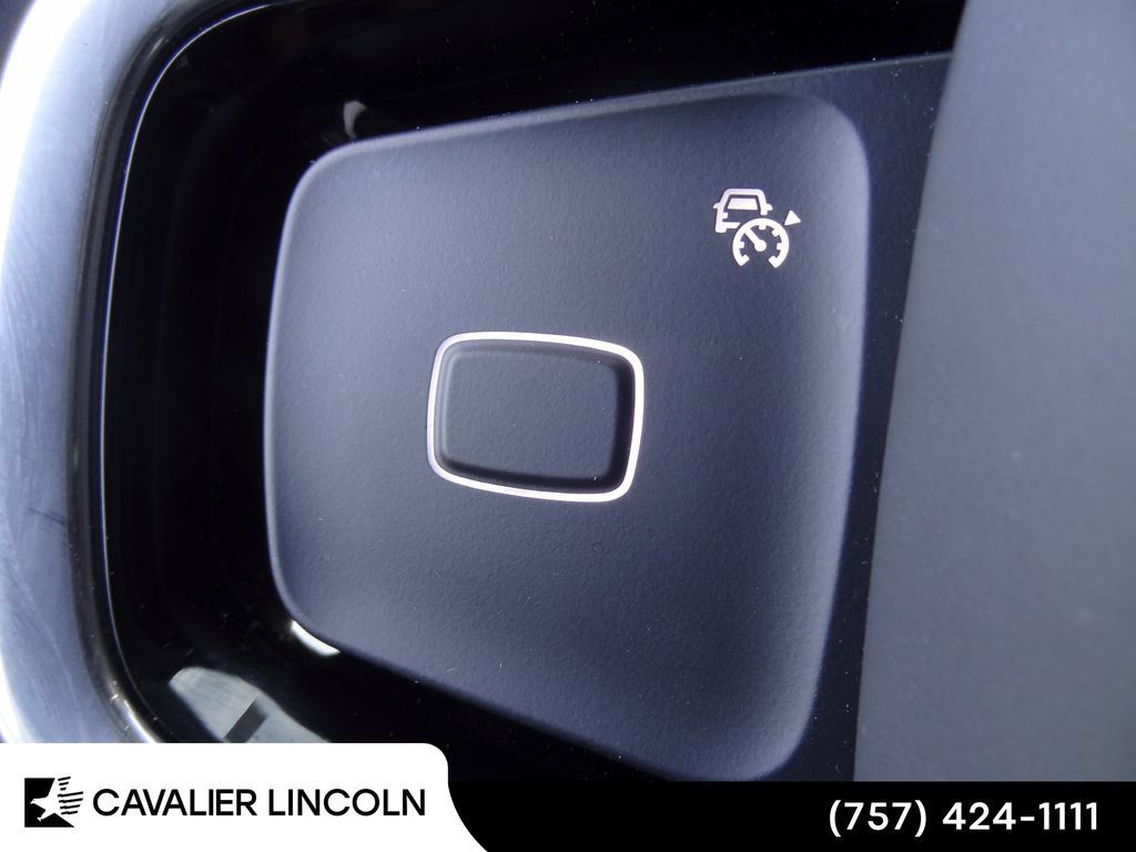 Used 2026 Lincoln Navigator L Premier AWD/4WD image 23