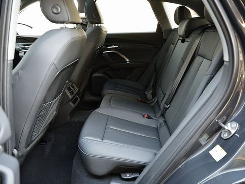 New 2025 Audi Q5 Premium image 25