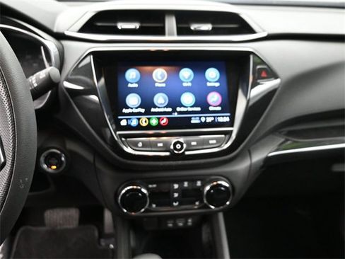 Used 2023 Chevrolet TrailBlazer LT w/ Convenience Package image 8