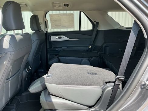 New 2026 Ford Explorer Active image 21