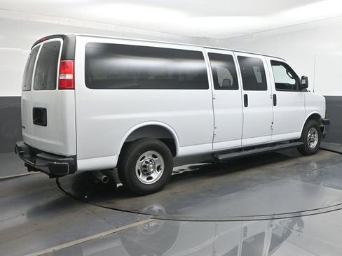 New 2025 Chevrolet Express 3500 LT w/ LT Preferred Equipment Group RWD image 29