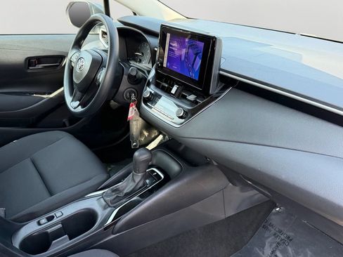 Used 2024 Toyota Corolla LE FWD image 7