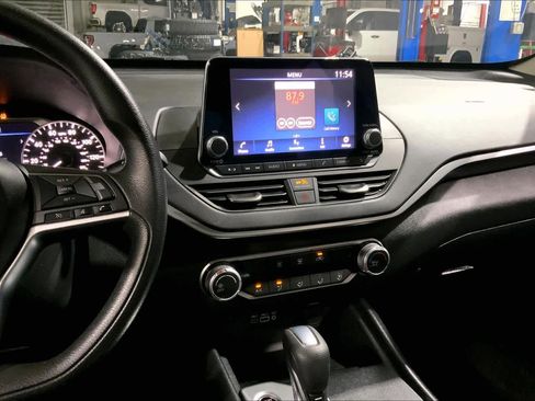 Used 2022 Nissan Altima 2.5 SV image 7