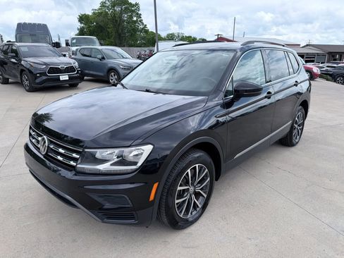 Used 2020 Volkswagen Tiguan SE w/ Panoramic Sunroof Package image 77