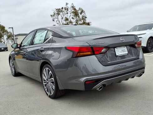 New 2026 Nissan Altima 2.5 SV w/ SV Premium Package FWD image 10