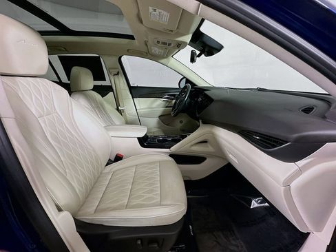 Used 2023 Buick Envision Avenir image 11