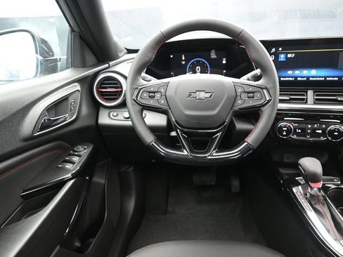 New 2026 Chevrolet Trax RS w/ Sunroof Package FWD image 28