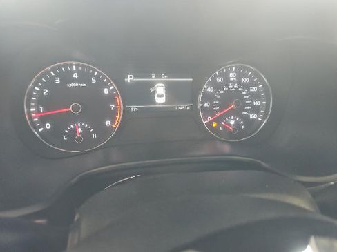 Used 2024 Kia Forte LXS w/ LXS Technology Package FWD image 11