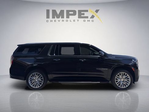 Used 2024 Chevrolet Suburban High Country w/ Advanced Technology Package AWD/4WD image 6