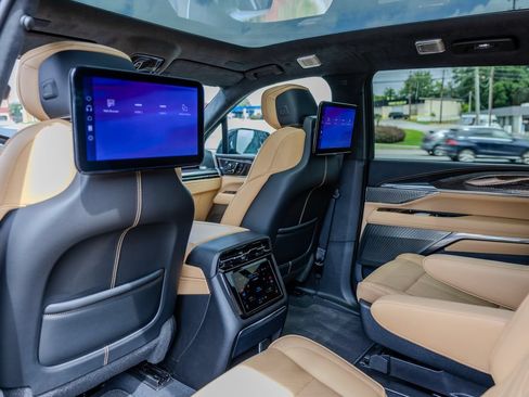 Used 2025 Cadillac Escalade IQ Sport 2 AWD/4WD image 19