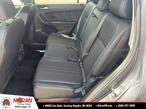 Certified 2024 Volkswagen Tiguan SE AWD/4WD image 12