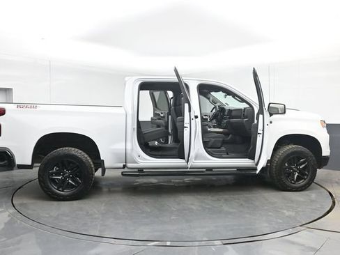 Used 2024 Chevrolet Silverado 1500 LT Trail Boss w/ Protection Package AWD/4WD image 48