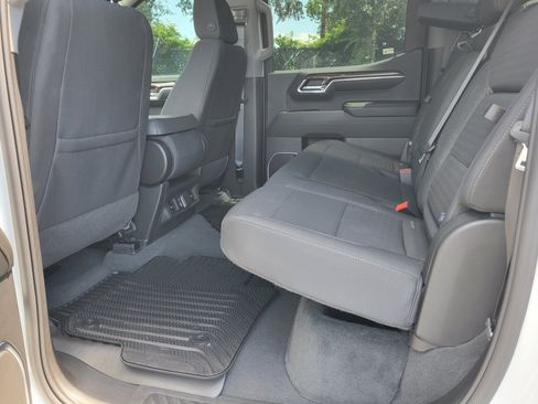 Certified 2024 Chevrolet Silverado 1500 LT AWD/4WD image 36