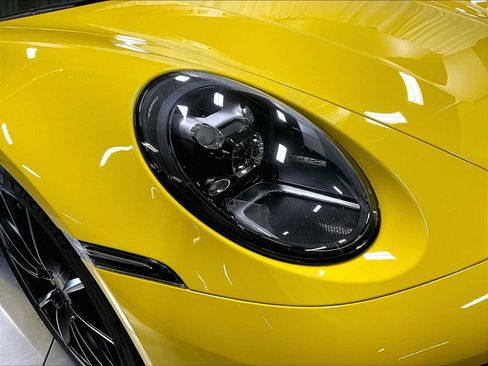 Used 2020 Porsche 911 Carrera S image 15