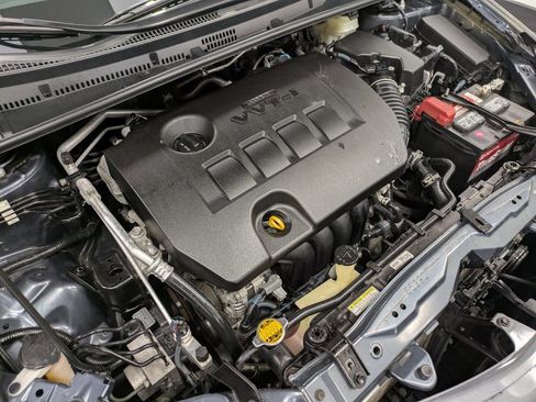 Used 2016 Toyota Corolla LE image 30