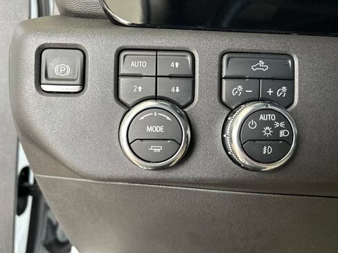 Used 2025 GMC Sierra 1500 Elevation w/ X31 Off-Road Package AWD/4WD image 22