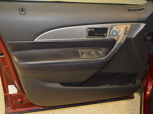 Used 2013 Lincoln MKX AWD image 14