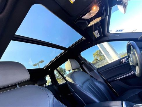 Used 2022 BMW X5 xDrive45e w/ M Sport Package image 15