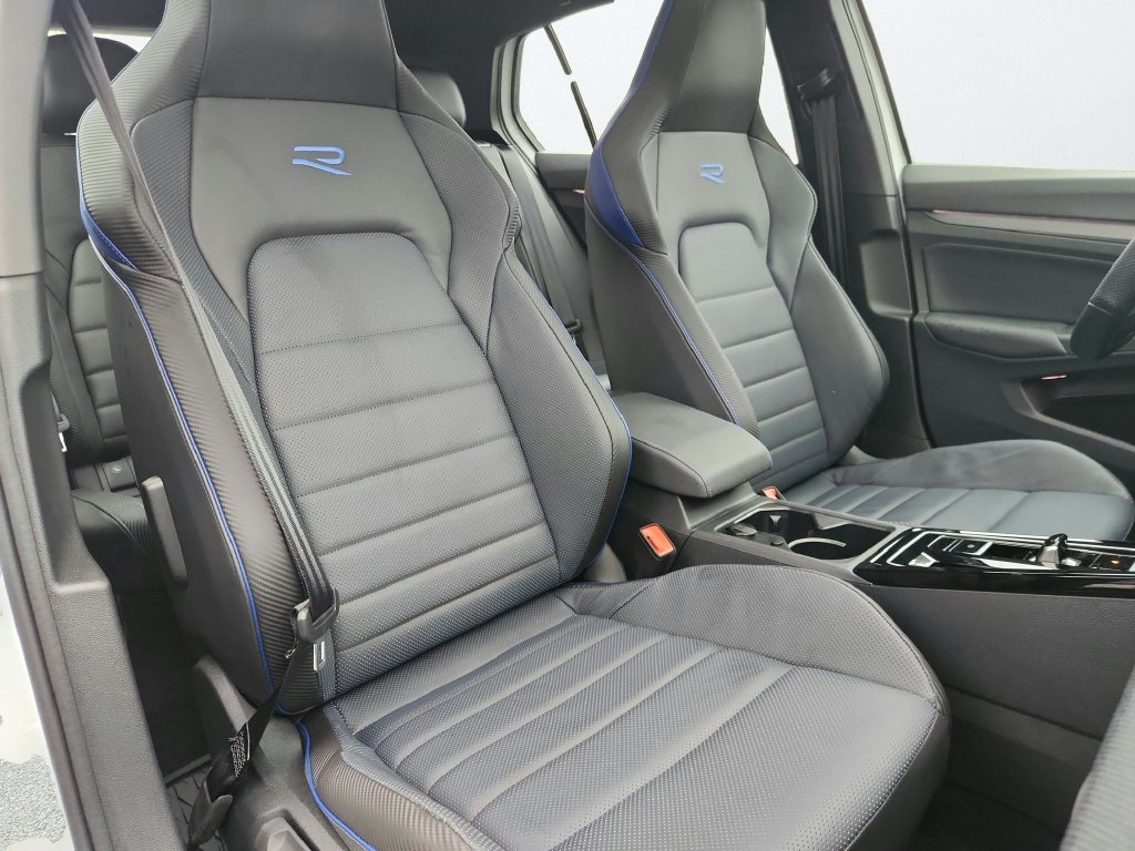 Used 2026 Volkswagen Golf AWD/4WD image 26