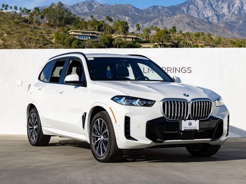 Certified 2025 BMW X5 xDrive40i w/ M Sport Package image 8