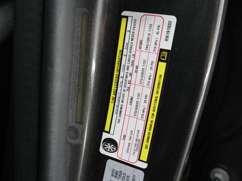 Used 2024 RAM 1500 Big Horn AWD/4WD image 60