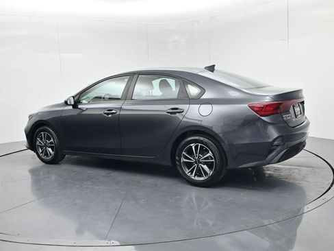 Used 2024 Kia Forte LXS FWD image 5