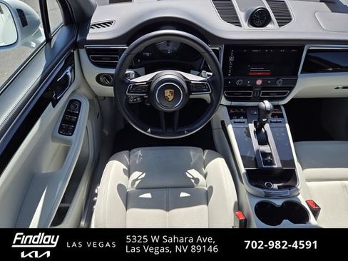 Used 2022 Porsche Macan S AWD/4WD image 14